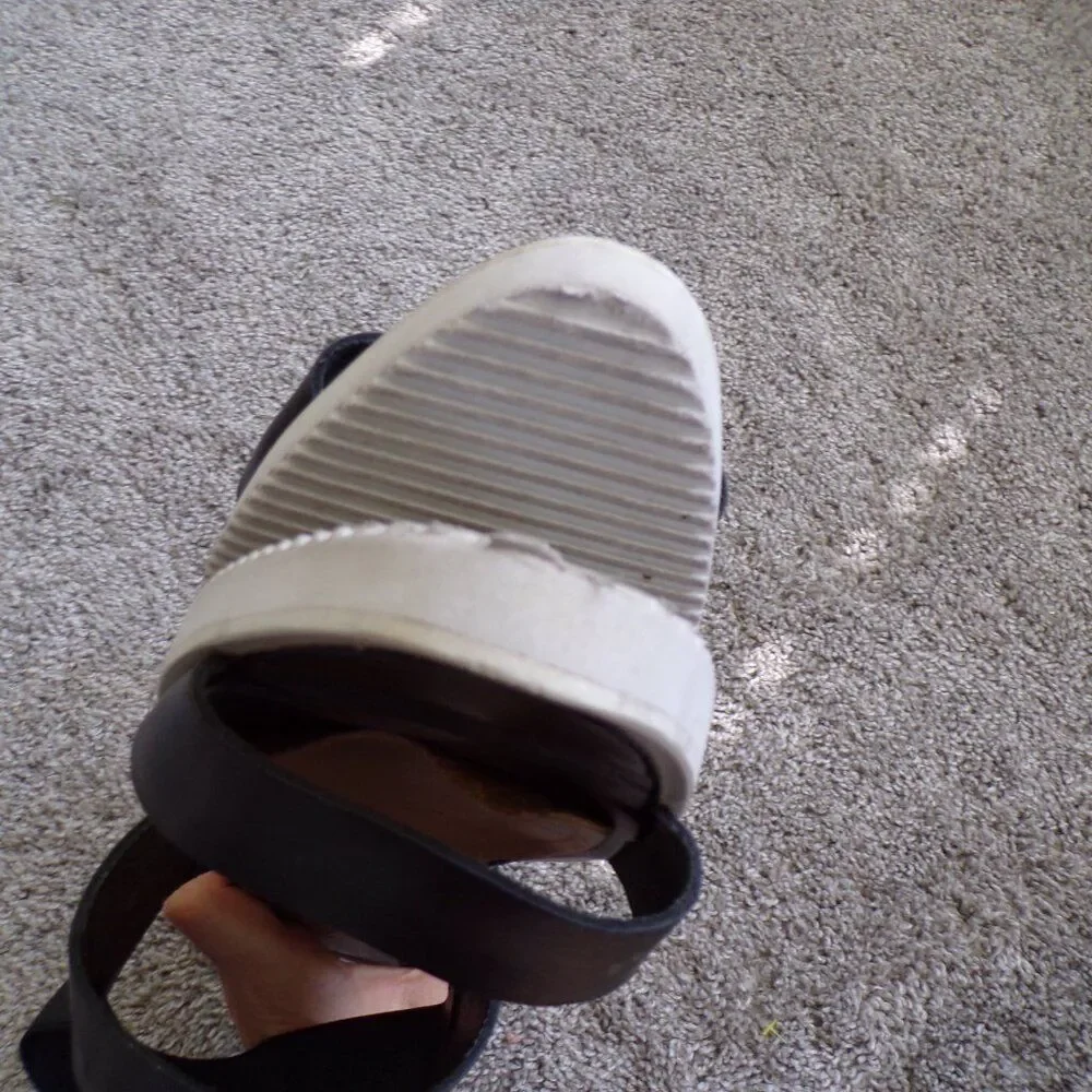 Everlane Black leather platform sandals 11